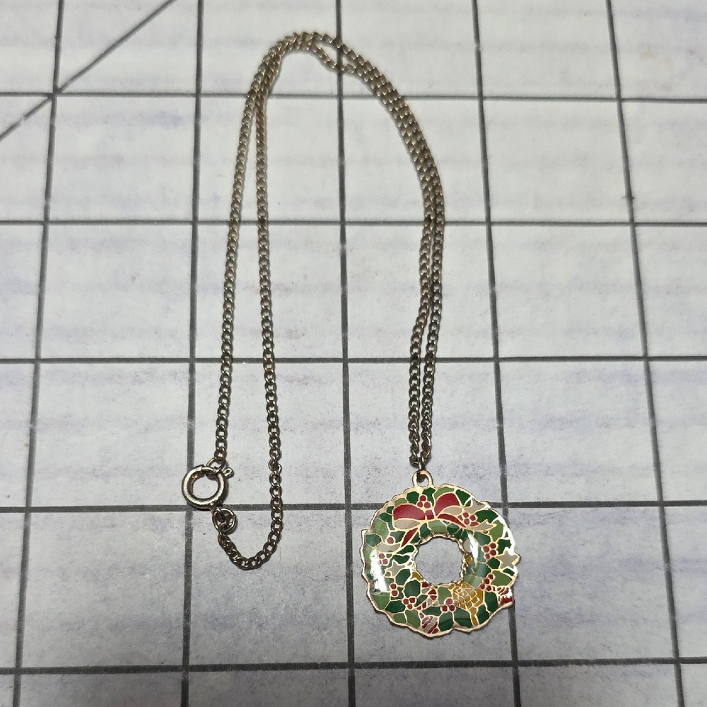 Vintage Christmas Wreath‎ Necklace Pendant 1980s Preloved